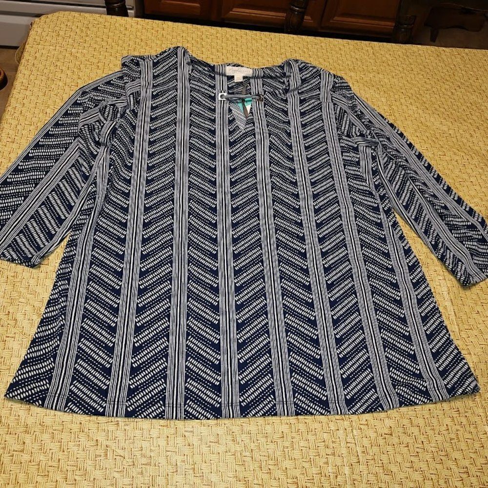 New Magnolia Grace Primmie Key Hole Navy Knit Top Size women's XXL